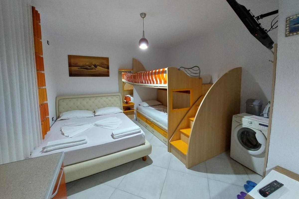Villa Heljos Apartaments Vlorë Zimmer foto
